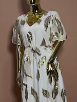 Robe - Photo 2