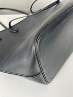 Sac cabas Louis Vuitton Neverfull MM cuir épi noir de2018 - Photo 10