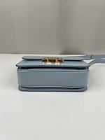 Sac bandoulière Céline Triomphe Teen cuir bleu ciel - Photo 6