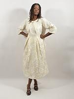 Robe3/4 - Photo 1