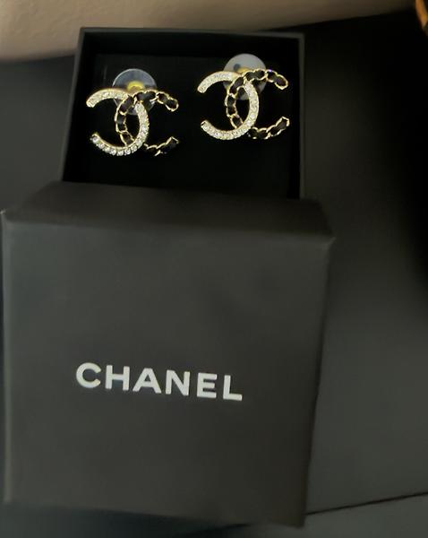 BOUCLE D’OREILLE CHANEL