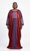 Silk tunic and woven loincloth - Photo 1