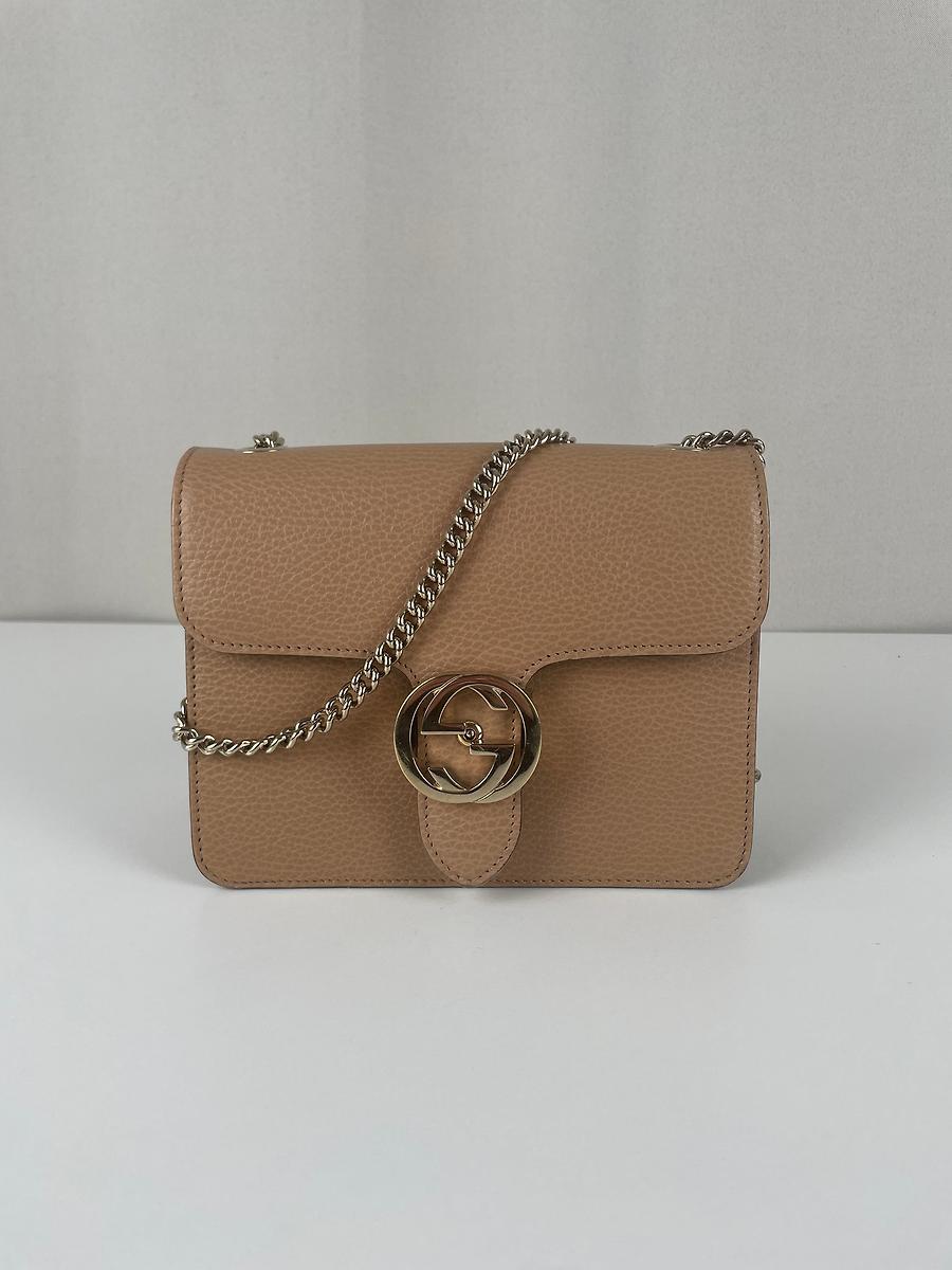 Sac Gucci Interlocking beige avec bijouterie dorée