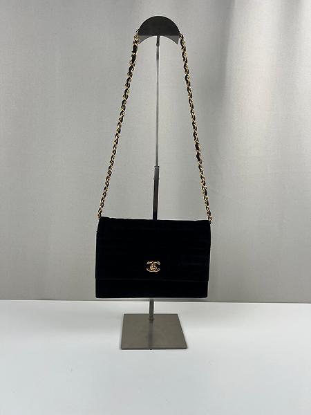 Chanel Petit Modèle Vintage en velours noir