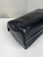 Sac à main Louis Vuitton Speedy 25 en cuir épi noir - Photo 10