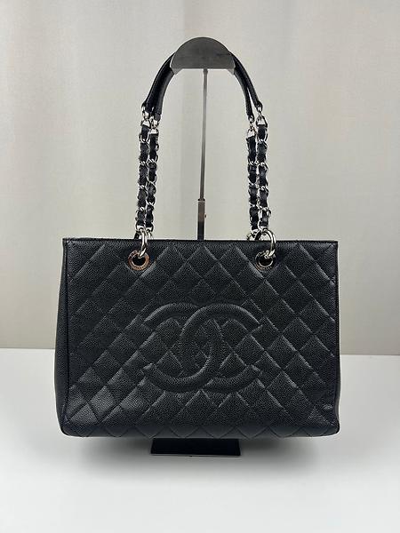 Sac cabas Chanel en cuir grainé noir