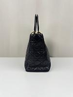 Sac à main Lady Dior medium cuir noir vintage - Photo 6