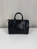 Sac à main Louis Vuitton Speedy 25 en cuir épi noir - Photo 4