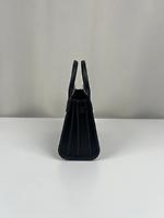 Sac de jour baby Saint Laurent en cuir grainé noir - Photo 7
