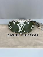Louis Vuitton Bumbag Giant édition limitée kaki - Photo 4