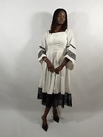 Robe - Photo 1