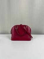 Sac bandoulière Alma BB Louis Vuitton en cuir épi framboise - Photo 6