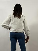 White blouse - Photo 2