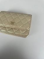 Chanel WOC beige jaune irisé - Photo 9