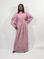 Robe - Photo 1
