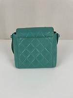 Petit sac Chanel en cuir vert - Photo 5