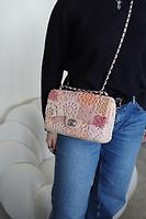 Chanel Timeless 25 édition limitée fleur en cuir et tissu crochet rose - Photo 3