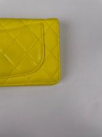 Portefeuille long Chanel cuir jaune - Photo 9