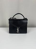 Sac Cassandra Saint Laurent en cuir noir embossé - Photo 4