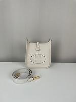 Sac Hermès Evelyne 16 TPM couleur craie - Photo 1