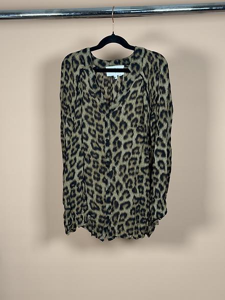 Chemise à motif léopard 