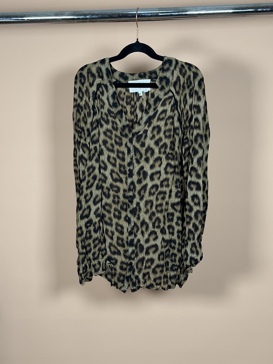 Chemise à motif léopard 