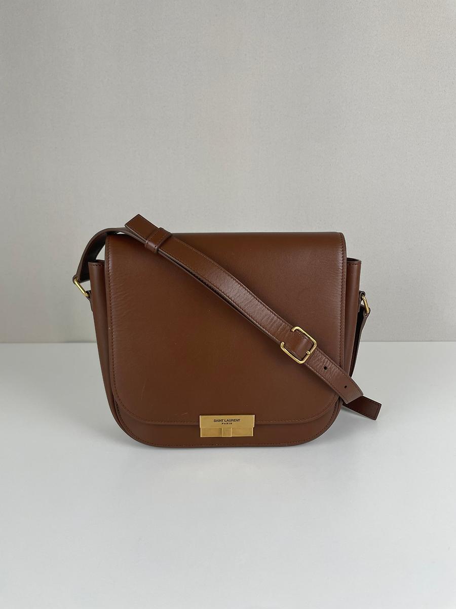 Sac bandoulière Saint Laurent Betty en cuir marron