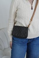Sac pochette accessoire monogram Louis Vuitton - Photo 2