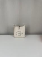 Sac Hermès Evelyne 16 TPM couleur craie - Photo 5