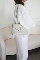 Saint Laurent petit Loulou en cuir beige - Photo 3