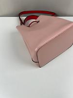 Sac Louis Vuitton Neo Noe cuir épi rose - Photo 10