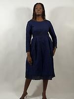 Embroidered dress - Photo 2
