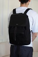 Sac à dos Dior en cuir noir et nylon - Photo 3