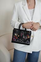Sac Saint Laurent Sac de Jour Nano édition limitée - Photo 2