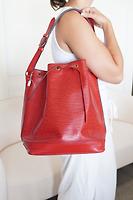 Louis Vuitton Noé GM cuir épi rouge - Photo 2