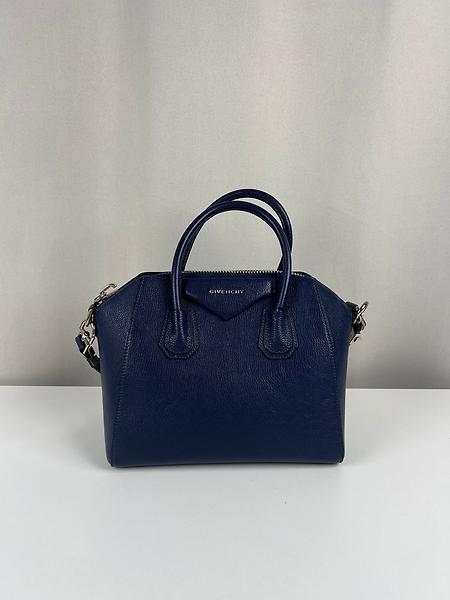 Sac à main Givenchy Antigona cuir bleu nuit