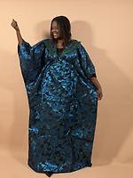 Robe - Photo 2