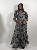 Robe - Photo 1