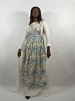 Robe - Photo 1