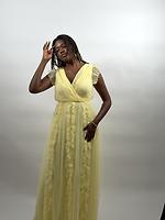 Robe jaune - Photo 1