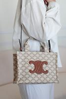 Petit cabas Céline Triomphe tissu marron avec bandoulière - Photo 2