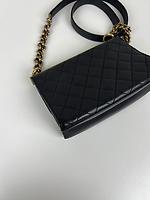 Sac bandoulière Chanel Rita en cuir grainé noir - Photo 10