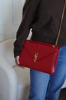 Saint Laurent sac Enveloppe en cuir rouge - Photo 3