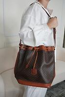 Sac seau Céline toile Macadam marron - Photo 2