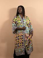 Robe - Photo 1