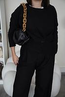Sac porté épaule Bottega Veneta chaîne cuir noir - Photo 3