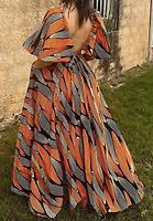 Robe maxi en wax - dos dénudé - Photo 4