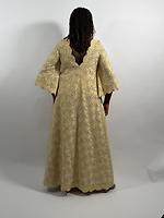 Robe - Photo 2