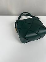 Petit sac bandoulière Bottega Veneta Cassette Pouch en cuir vert foncé - Photo 10