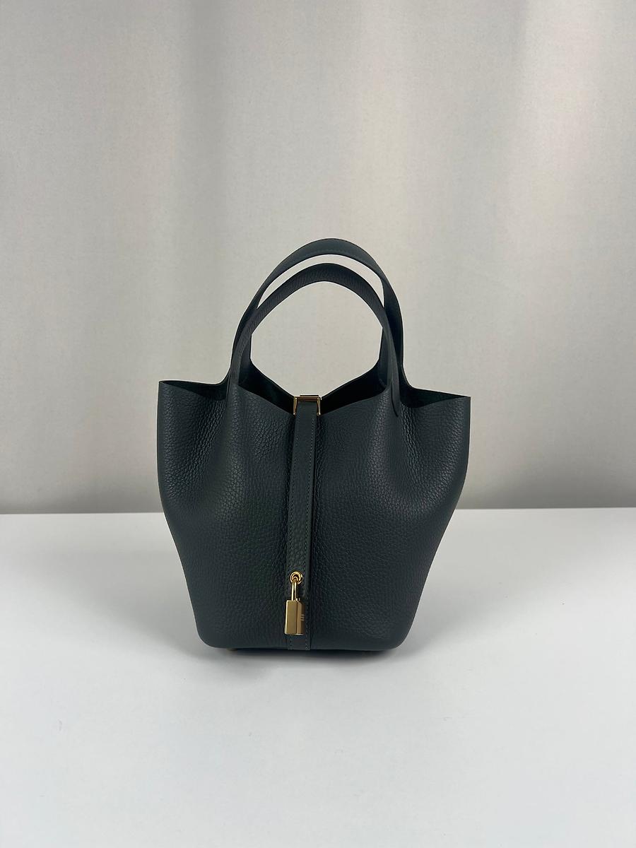 Sac à main Hermès Picotin 18 Vert Mangrove bijouterie dorée